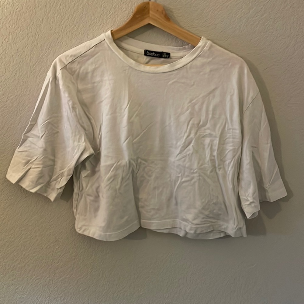Boohoo t shirt cropped